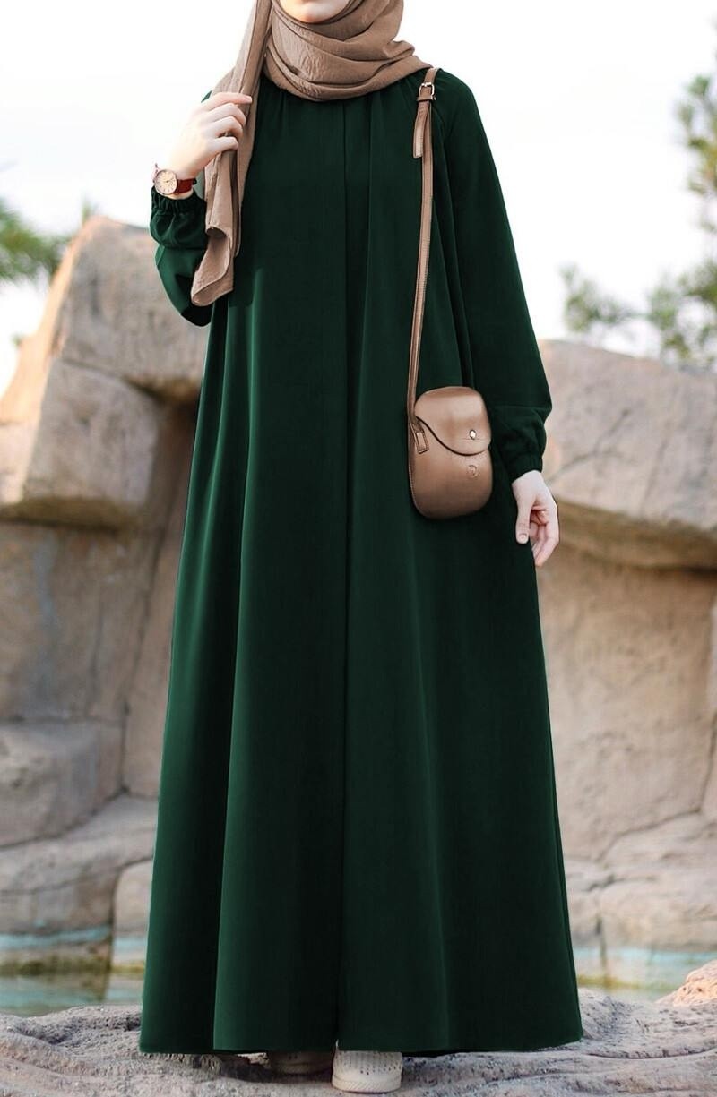 Emerald Silk Crepe Mihrişah Abaya - Elegant Draped Modesty for the Modern Woman